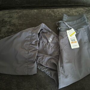 New with tags weather resistant pants
